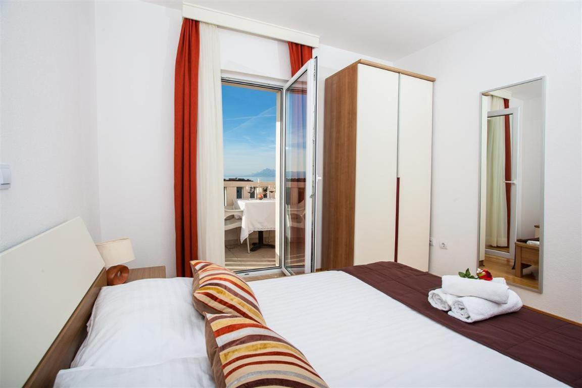 Villa Luce mit Pool Makarska Esterno foto