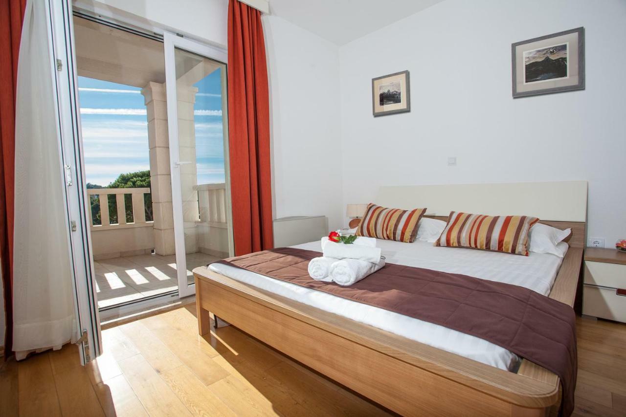 Villa Luce mit Pool Makarska Esterno foto