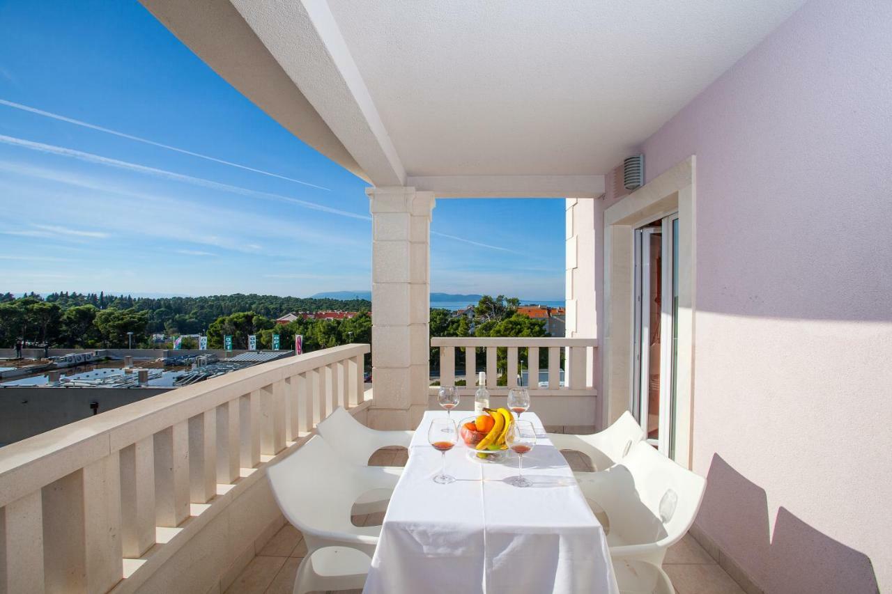 Villa Luce mit Pool Makarska Esterno foto