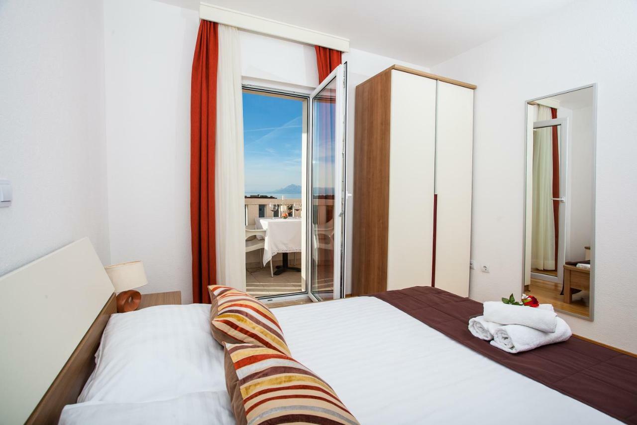 Villa Luce mit Pool Makarska Esterno foto