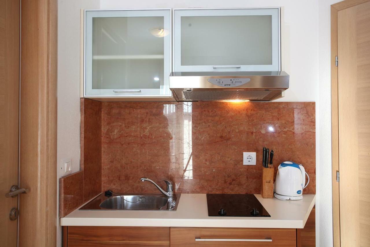 Villa Luce mit Pool Makarska Esterno foto